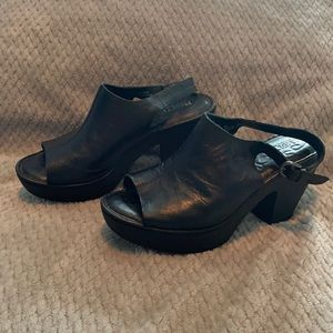 Slightly used Born black leather heals